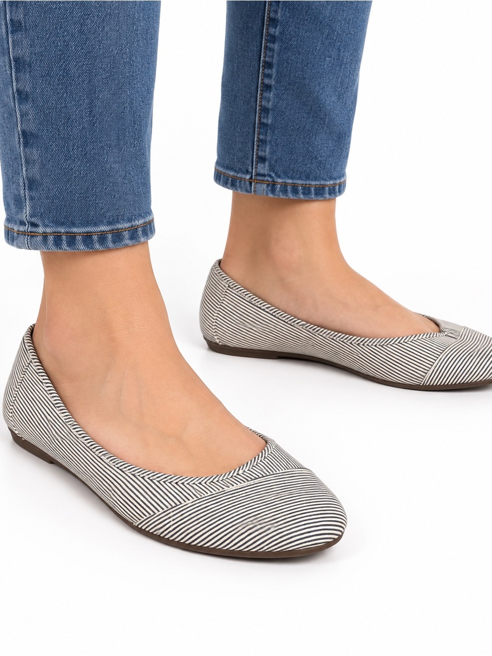 Self Esteem Women’s Striped Ballet Flats in Navy/White | Size 10W